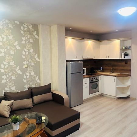 Lux Apartment Sisi بورغاس المظهر الخارجي الصورة